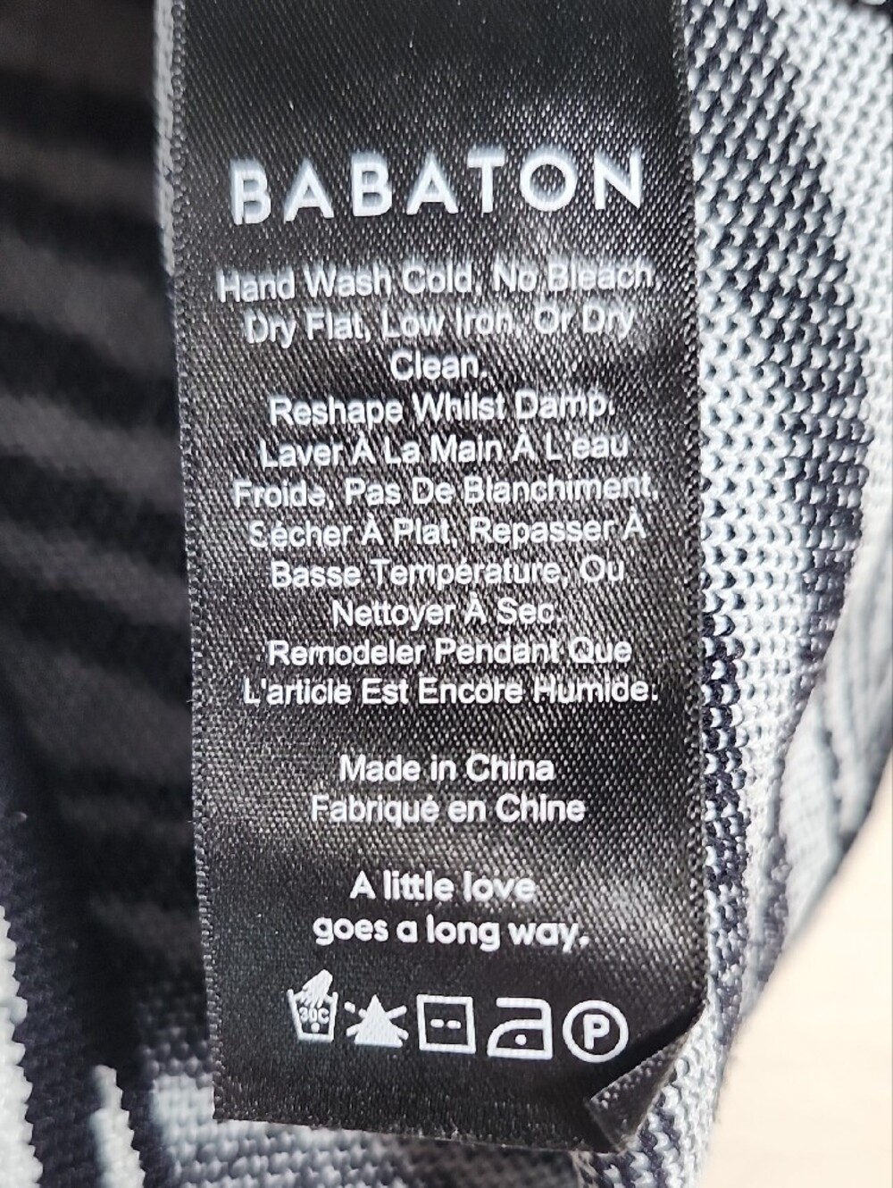 ARITZIA BABATON Zebra knit crop tube top - Picture 6 of 10
